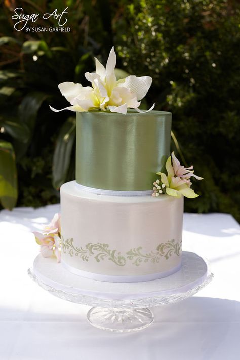 Sugar Art - Orchids,   Luster Finish on both tiers,   Painted Stencil on bottom tier,   Fondant Birthday Foods, Metallic Cake, Elaborate Cakes, Tier Cakes, Incredible Cakes, Round Wedding Cakes, Green Cake, Wedding Cake Ideas, Gorgeous Wedding Cake