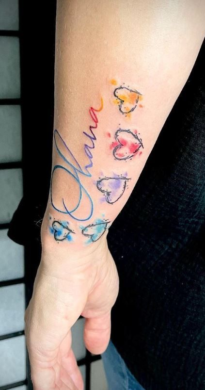 Ohana Family Tattoo, Mom Of 6 Tattoo Ideas, Remember Who You Are Tattoo, Grandma Remembrance Tattoo, Moana Tattoos Ideas, Ohana Tattoo Ideas Families, Matching Tattoos Family, Auntie Tattoos Ideas, Hawaii Inspired Tattoos