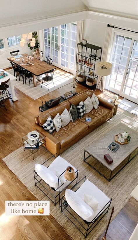 Open Space Living Room, Dining Room Layout, Window Mudroom, Living Room Setup, House Interior Decor Ideas, Open Concept Living Room, Bench Ideas, Dining Room Combo, التصميم الخارجي للمنزل