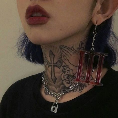 @TrashySoda Tattoo Girl Aesthetic, Girl Neck Tattoos, Throat Tattoo, Neck Tattoos Women, Inspiration Tattoos, Level 7, Tattoo Girl, Aesthetic Tattoo, Cover Up Tattoos