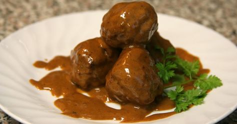 Culturally Confused: Meatballs and Nick Badovinus: Voodoo Sauce Voodoo Sauce Recipe, Voodoo Sauce, Appetizer Menu, Steak Sauce, Where I Live, Looks Yummy, Meatball Recipes, Holiday Cooking, Easy Weeknight Meals