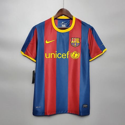 2010/2011 Retro Barcelona Home Football Shirt 1:1 Thai Quality Football Team Shirts, Barcelona Football, Retro Football Shirts, Messi 10, Retro Football, Team Jersey, Football Kits, Team Shirts, Retro Home