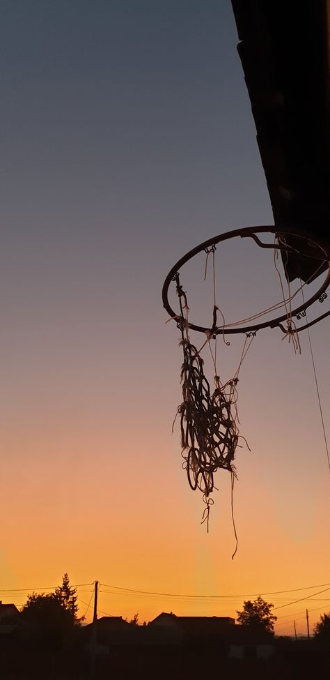 Basketball rim when sunset drops! Basketball Sunset, Wallpaper Basketball, Basketball Rim, Aesthetic Wallpapers, Fair Grounds, Basketball, Wallpapers, Quick Saves