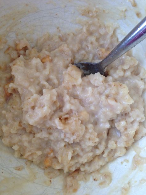 Today's Breakfast- Peanut Butter Porridge. I just added 1 heaped tbsp of crunchy peanut butter to a sachet of Quaker oats porridge along with my milk, so tastey, will be repeating Oats Porridge, Quaker Oatmeal, Crunchy Peanut Butter, Quaker Oats, Oats Quaker, Oats, Peanut Butter, Oatmeal, Peanut