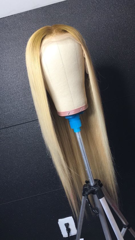 Straight Wigs For Black Women, Black Women Lace Front Wigs, Daily Wigs, Outre Wigs, Silver Hair Dye, Wigs Straight, Cute Hair Colors, Blonde Wigs, African American Wigs