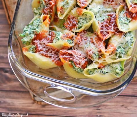 Healthy Stuffed Shells, Salat Wraps, Meatless Pasta, Fall Meal, Shells Recipe, Pasta Shells, Stuffed Shells Recipe, Pasta Dinner Recipes, Stuffed Pasta Shells