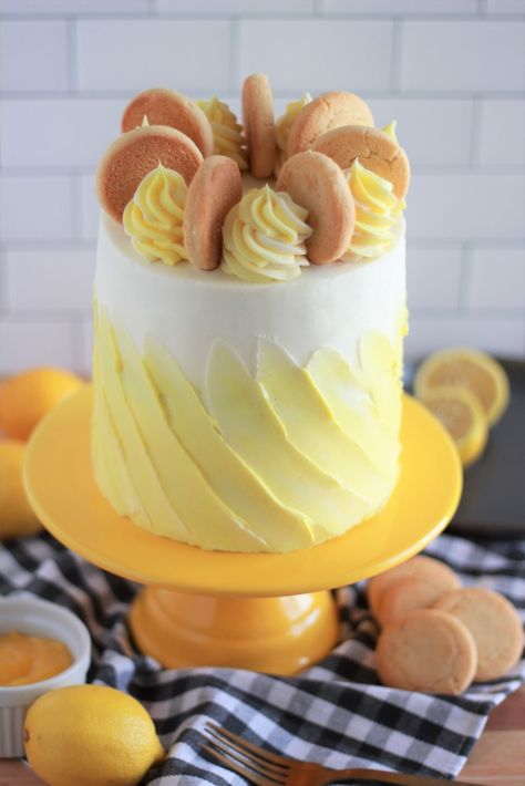 Lemon Bar Cake, Unique Birthday Cake Ideas, Lemon Birthday Cake, Lemon Desserts Bars, Lemon Cake Bars, Lemon Birthday Cakes, Unique Birthday Cake, Baking With Blondie, Cake 2023