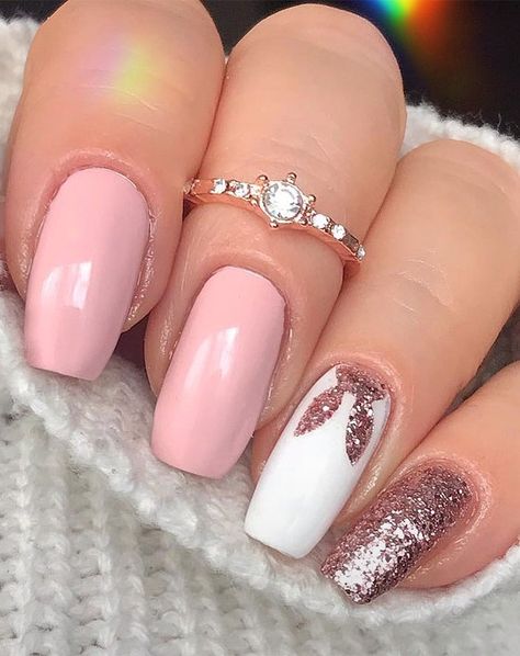 Easter design nails Beginning Of Spring Nails, Mail Ideas For Spring, Springtime Nails Pastel Colors, Almond Nail Black, Spring Pastel Nails Acrylic, Spring Nail Ideas 2023, Early Spring Nails, Nail Design Almond, March Nails Spring