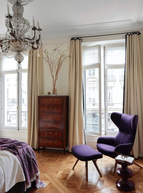 Modern Parisian Bedroom Decor, Parisian Bedroom Ideas, Modern Parisian Bedroom, Kasha Paris, Parisian Style Bedroom, Parisian Style Decor, Parisian Bedroom Decor, Parisian Bedroom, Modern Parisian