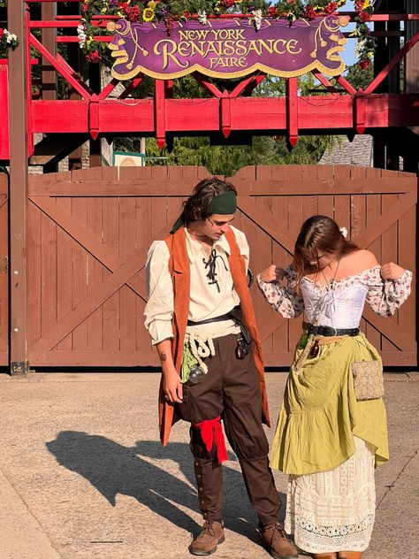 Rein Faire Outfits Men, Casual Ren Faire Outfit Men, Male Ren Faire Costume, Ren Faire Men, Ren Faire Outfits Men, Rein Fair, Renfaire Outfit, Fair Outfit, Ren Faire Outfits