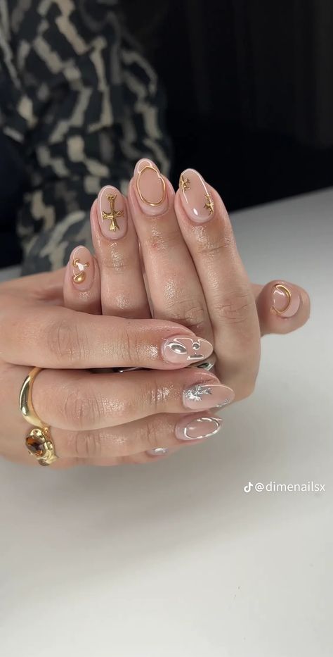 Cross Nail Designs, Fall Nude Nails, Autumn Manicure, Cross Nails, Golden Nails, Nude Nail Designs, Goth Nails, Nails Only, Nails 2024