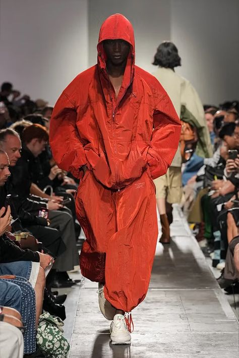 Hed Mayner, Menswear Runway, Business Stories, Brand Magazine, Menswear Collection, Lifestyle Brands, Paris Fashion, Paris Fashion Week, Parka