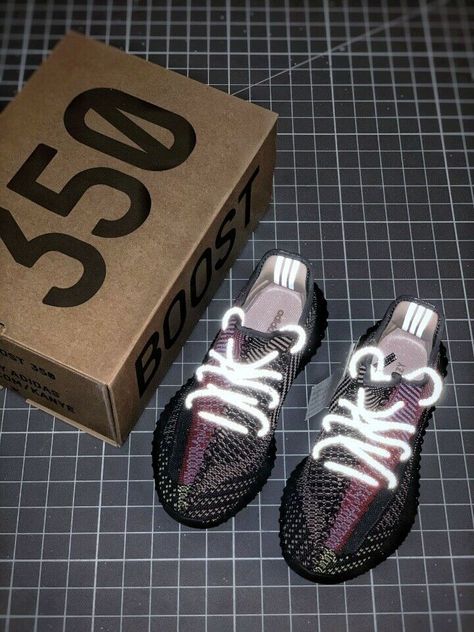 Seller: brco-3045 (0.0% positive feedback) Location: US Condition: Pre-owned Price: 98.50 USD Shipping cost: 38.50 USD Buy It Now * This article was o... Get a price at https://copapair.com/yeezy-boost-350-v2-yecheil-reflective-fw5190-us-size-8/ Yeezy Yecheil, 350 Boost, Yeezy Boost 350 V2, Yeezy 350, 350 V2, Yeezy Boost 350, New Sneakers, Adidas Samba Sneakers, Yeezy Boost