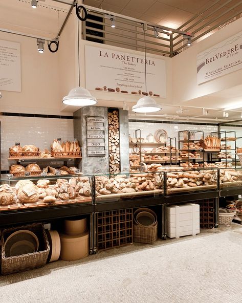 Eataly Nyc, Bakery Shop Design, Restaurants In Nyc, Bakery Interior, Bakery Design Interior, Bread Shop, Bakery Decor, Bakery Ideas, 카페 인테리어 디자인