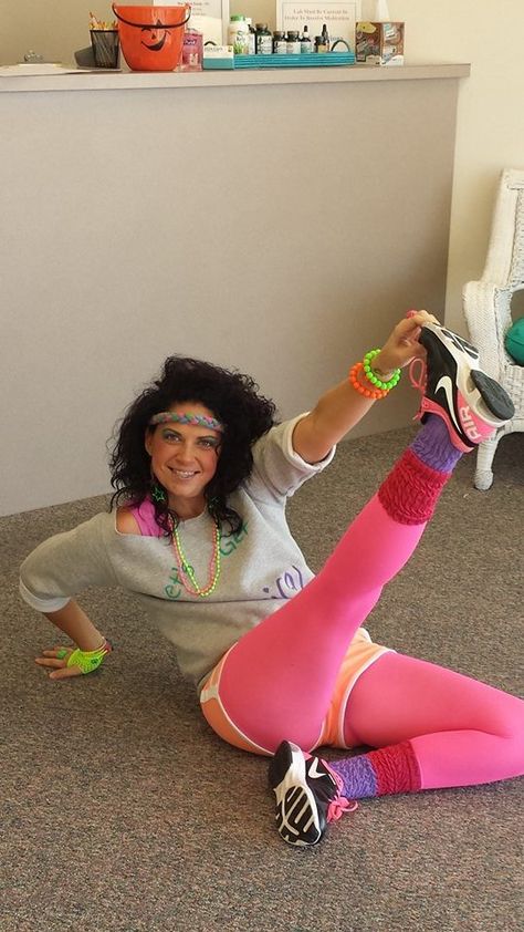 80's workout costume for Halloween, DIY fun costumes, 80's hair, 80's makeup www.slimcareinc.com Diy 80s Outfit, 80s Costume Diy, 80's Makeup, Workout Costume, 80s Workout Costume, Inexpensive Halloween Costumes, 80s Theme Party Outfits, 90s Theme Party Outfit, Decades Costumes