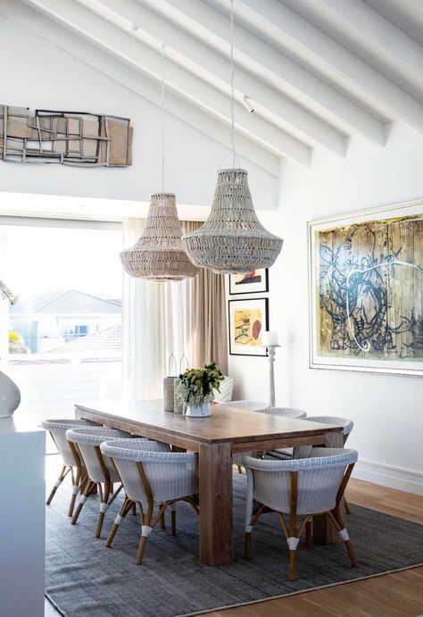 19 Modern Hamptons Style House Ideas To Inspire Hampton Style Dining Room, Hamptons Dining Room, Hampton Style House, Hamptons House Interior, Hamptons Style Living Room, Hamptons Style House, Modern Hamptons Style, Hamptons Interior Design, Hamptons Style Decor