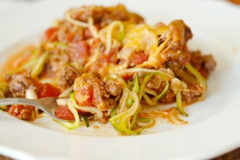 Taco Zoodle Casserole Zucchini Spaghetti Recipe, Zoodle Casserole, Fresh Zucchini, Zucchini Spaghetti, Zoodle Recipes, Keto Lasagna, Baked Zucchini, Desserts Keto, Spaghetti Recipe