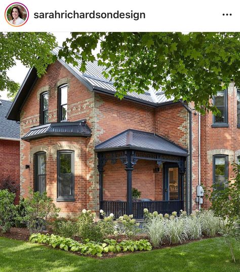 Sarah Richardson, House Trim, Red Brick House, Brick Exterior House, Outdoor Paint, Pergola Plans, Interior Modern, Paint Colours, Exterior House