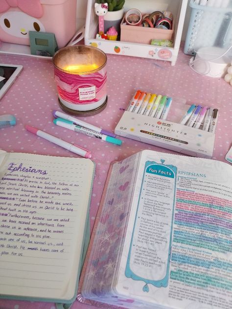 Girls Bible Study Aesthetic, Girls Bible Study Ideas, Bible Reading Aesthetic, Teen Girls Bible Study, Bible Study Aesthetic, Girl Bible Study, Olivia Parker, Pink Christian, Holy Girl