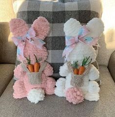 Idee Cricut, Easter Wreath Diy, Easter Craft Decorations, Diy Ostern, Easter Bunny Crafts, Spring Easter Crafts, Easter Bunny Wreath, Easter Decorations Dollar Store, Easter Projects