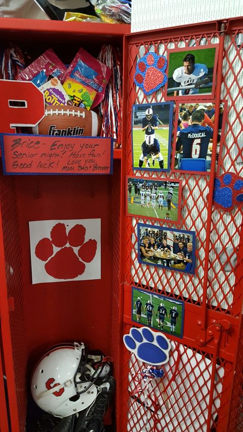 Football senior night Senior Night Locker Decorations Football, Senior Locker Decorations Ideas Football Players, Locker Decorations For Sports Football, Senior Night Locker Decorations, Locker Decorations For Sports, Senior Football Posters, Senior Boards, Volleyball Locker Decorations, Football Locker Decorations