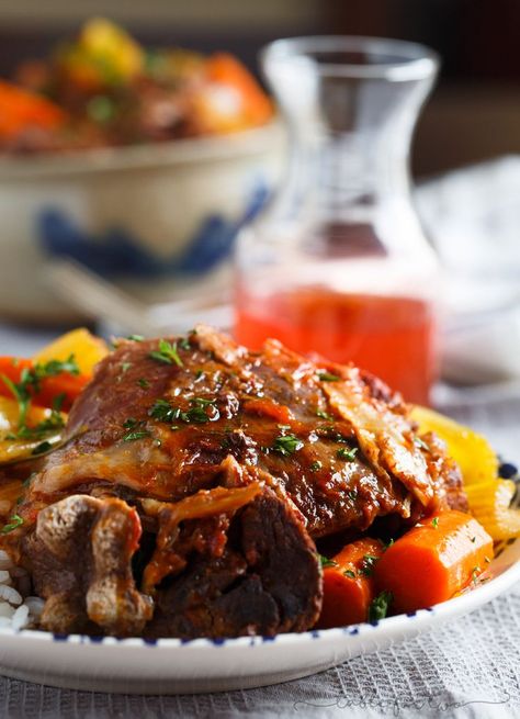 Slow cooker osso buco is unbelievably tender and full of flavor. There is nothing intimidating about making this restaurant favorite at home! Osso Bucco Slow Cooker, Osso Bucco Recipe, Osso Buco Recipe, Osso Bucco, Table For Two, Restaurant Dishes, Giada De Laurentiis, Slow Cooker Beef, Easy Slow Cooker