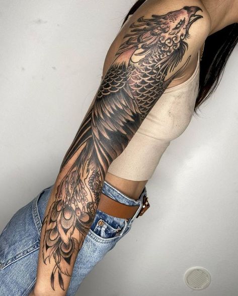 Ideas tattoo for woman Phoenix Sleeve Tattoo For Women, Pheonix Tattoo Ideas Female, Phoenix Flower Tattoo, Female Side Tattoos, Phoenix Tattoo Women, Small Phoenix Tattoo, Phoenix Tattoo Arm, The Phoenix Tattoo, Phoenix Tattoo Sleeve