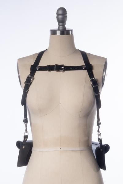 Harness Aesthetic, Harness Outfit, Harness Fashion, Drag King, Black Pvc, Body Harness, Leather Harness, Bag Clips, Fantasy Clothing