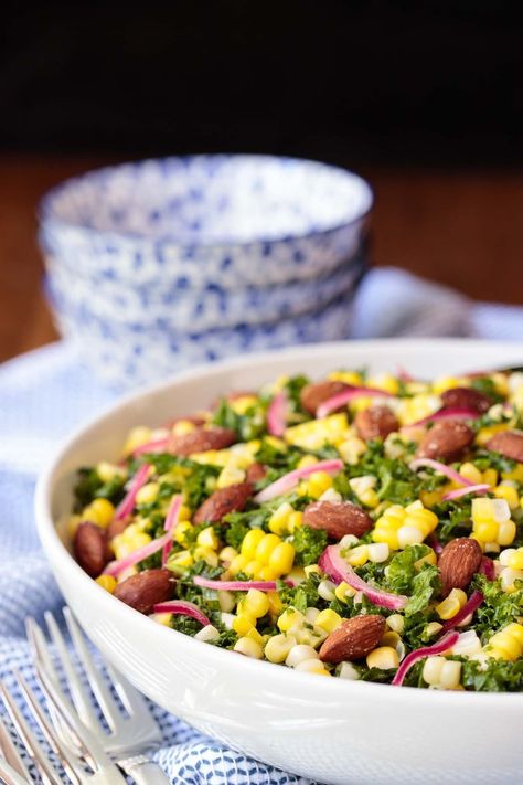 Corn Kale Salad, Blueberry Spinach Salad, Corn And Bean Salad, Fresh Corn Recipes, Lime Salad Dressing, Chili Lime Dressing, Spicy Almonds, Fresh Corn Salad, Ginger Green Beans