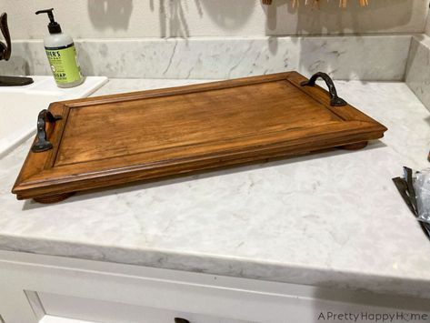 Cabinet Door Charcuterie Board, Cabinet Door Tray Diy, Things To Do With Old Cabinet Doors, Cabinet Door Tray, Upcycled Kitchen Cabinets, Cabinet Door Repurposed, Cabinet Doors Repurposed Diy, Cabinet Door Crafts, Wooden Tray Decor