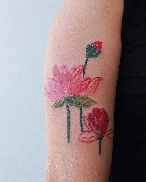 @maiflys • Instagram photos and videos Tattoo Guys, Nature And Animals, Doodle Tattoo, Stuck At Home, Dainty Tattoos, Subtle Tattoos, Elements Of Nature, 문신 디자인, Little Tattoos