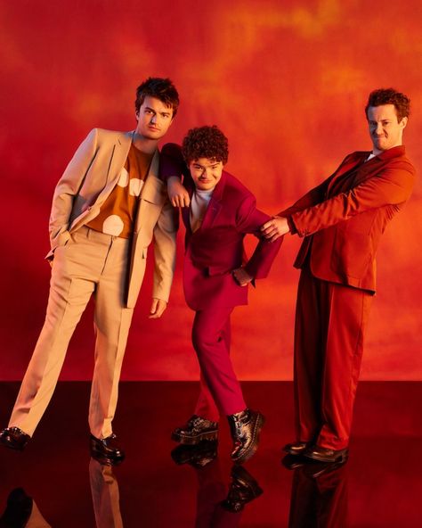 Joseph Quinn Joe Keery, Joe Keery And Gaten Matarazzo, Gaten Matarazzo, Joe Kerry, Beautiful Joe, Stranger Things Kids, Stranger Things Steve, Stranger Things Actors, Joseph Quinn