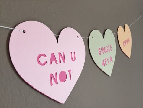 Anti-Valentine's Day Party Ideas That Are Way Better Than Any Candlelit Dinner Vday Party, I Hate Valentine's Day, Backyard Party Games, Hate Valentines Day, Singles Awareness Day, Day Party Ideas, Valentines Day Poster, Valentinstag Party, Anti Valentines