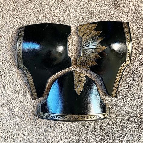 Medieval Mandalorian Armor, Foam Mandalorian Armor, Mandalorian Vambrace, Moff Gideon Mandalorian Armor, The Armorer The Mandalorian Cosplay, Mandalorian Costume, Mandalorian Cosplay, Mandalorian Armor, Custom Costumes