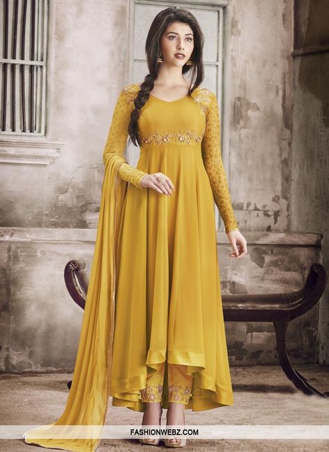 Innovative Faux Georgette Asymmetrical Anarkali Salwar Kameez For Ceremonial Designer Salwar Kameez, Salwar Kamiz, Designer Anarkali, Style Hijab, Indian Gowns, Party Kleidung, Dress Indian Style, Salwar Kameez Designs, Indian Designer Outfits