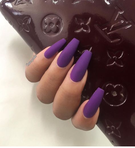 Coffin nails Dark Purple Acrylic Nails, Matte Purple Nails, Dark Purple Nails, Nail Design Glitter, Purple Acrylic Nails, Nails Yellow, Purple Nail Designs, Purple Nail, Coffin Nails Long