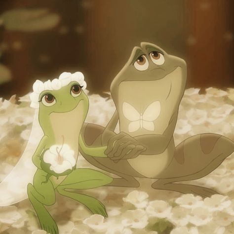 Princess Frog, The Frog Prince, Frog Prince, Princess And The Frog, The Princess And The Frog, The Frog, The Princess, Cartoon Characters, Prince