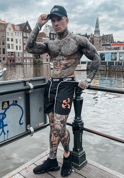 Heavy Tattoo Men, Full Body Tattoo Man, Andrew England, Men With Tattoos, Tattoed Guys, Mens Body Tattoos, Word Tattoo Ideas, Tattooed Models, Gothic Tattoos