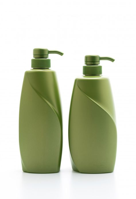 Shampoo or hair conditioner bottle on wh... | Premium Photo #Freepik #photo #background #green #hair #beauty Shampoo Bottle Design, Shampoo Product, Plastic Bottle Design, Shampoo Packaging, Industrial Design Portfolio, Shampoo Design, Glass Refrigerator, Bottle Design Packaging, Green Products