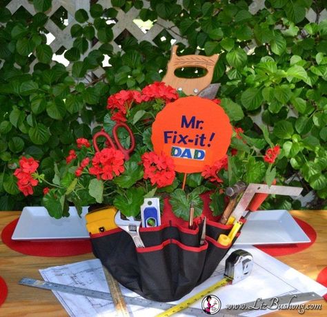 Tools Birthday Party, Fathers Day Lunch, Cake With Berries, Orange Yellow Color, Tool Apron, Fathers Day Photo, Party Projects, Father's Day Diy, Summer Entertaining