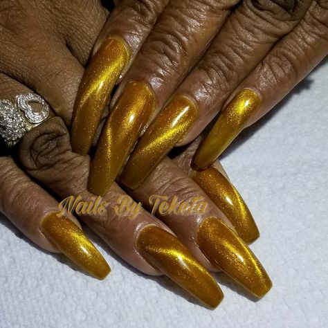 Cat eye gel polish nails nail art #NailsByTeketa  #nails #nailtech #nails #nailart long nails real nails Yellow Cat Eye Nails, Cat Eye Acrylic Nails, Nails Real, Gel Polish Nails, Real Nails, Natural Nail Care, Cat Eye Gel Polish, Polish Nails, Eye Nails