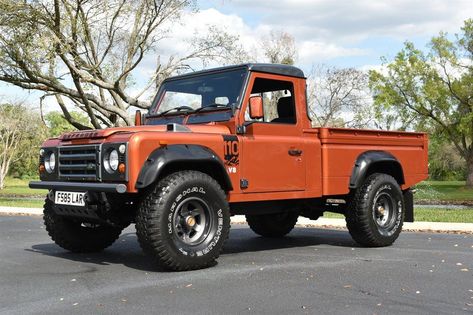 Tackle the off-road and look good doing it in this retro pick-up. Defender Pickup, Land Rover 130, Defender 90 Pickup, Land Rover Defender Custom, Land Rover Defender Pickup, Defender For Sale, Land Rover Pick Up, Mobil Off Road, Land Rover Off Road