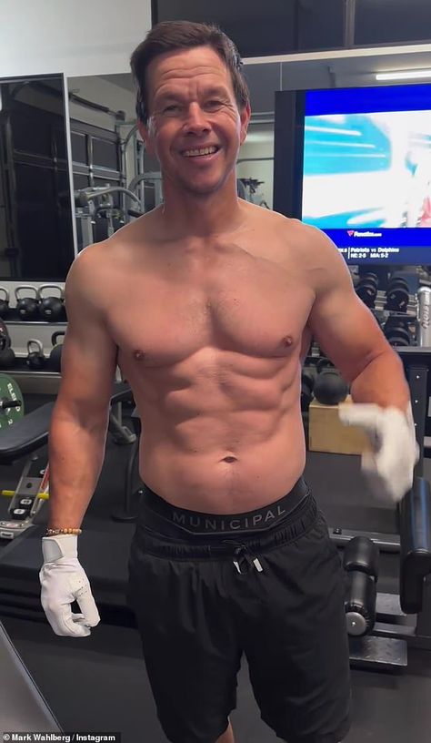 Mark Wahlberg, 52, goes shirtless to show off his ripped physique as he starts his day with a gruelling 3:30am workout Actor Mark Wahlberg, Brandon Routh, Famous Babies, Mark Wahlberg, Attractive Guys, In The Gym, A Workout, Actor Model, The Gym