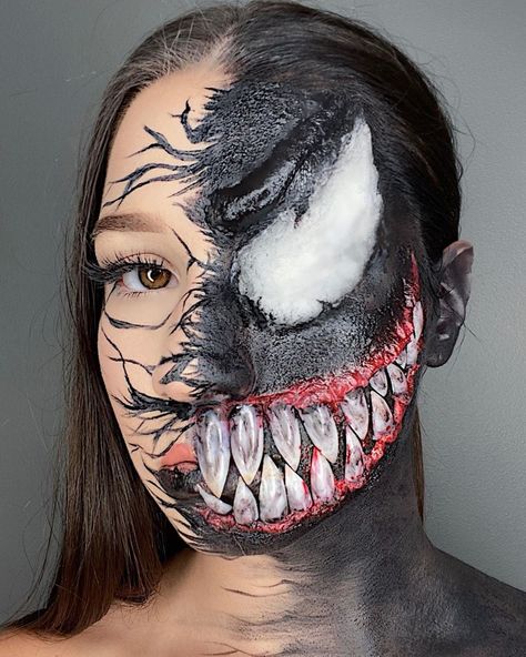 Do you still want to try Halloween Venom makeup this year? This scary Halloween makeup look hasn’t gone out of style! #Venommakeup#Halloweenmakeup#Halloween Venom Makeup, Venom Halloween Costume, Makeup Extreme, Scary Halloween Makeup, Scary Alien, Halloween Mujer, Halloween Makeup Look, Halloween Parejas, Scary Eyes