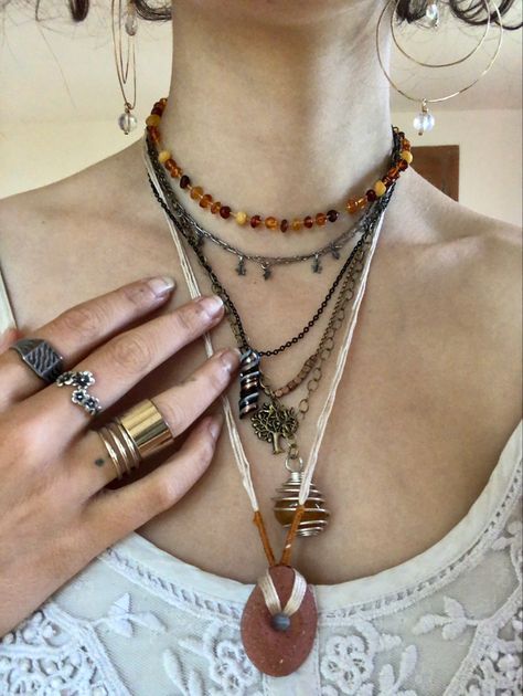 Chunky Layered Jewelry, Weird Jewelry Aesthetic, How To Layer Necklaces, Jewelry Mood Board, Dope Jewelry Accessories, Eclectic Jewelry, Dream Bracelet, Earthy Jewelry, Indie Jewelry