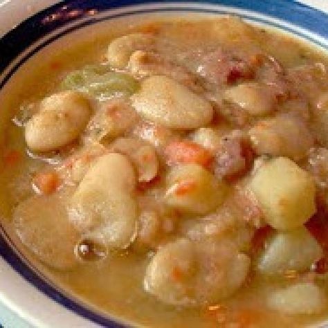 Ham & Lima Soup Recipe | Just A Pinch Recipes Chowders Recipes, Lima Beans And Ham, Lima Bean Soup, Lima Bean Recipes, Beans Beans, Beans Recipes, Lima Bean, Ham Soup, Bean Soup Recipes