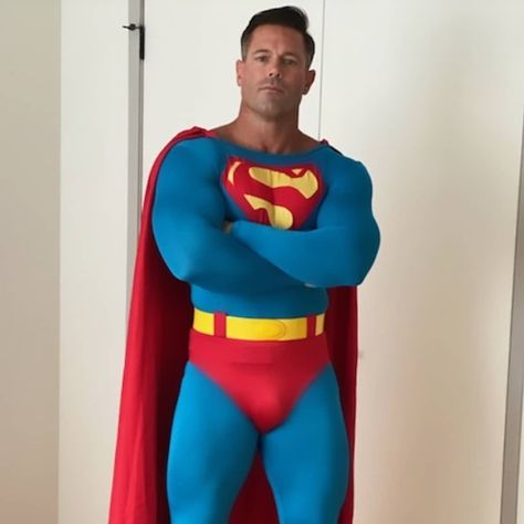 Classic Superman, Superman Actors, Superman Suit, Superman Cosplay, Lycra Men, Superhero Comic, Halloween Outfits, Superman, Halloween Costumes