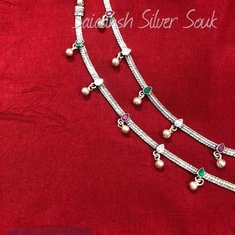 Payal Designs Silver, Ruby Necklace Designs, Trendy Silver Jewelry, Silver Anklets Designs, Toe Ring Designs, Kids Gold Jewelry, Mangalsutra Design, Black Beads Mangalsutra Design, Gold Earrings Models