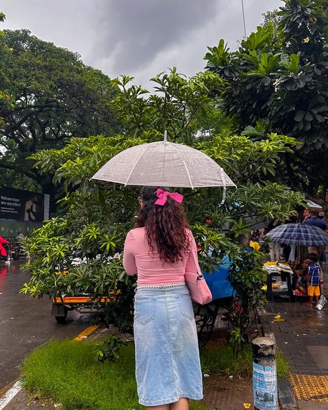 𝓇𝒶𝒾𝓃𝓎 𝒹𝒶𝓎𝓈 𝓌𝒾𝓁𝓁 𝓅𝒶𝓈𝓈 𝓎ℴ𝓊 𝒷𝓎 ༘⋆ 🌧️፠🫧🎀₊˚ෆ☔️ #monsoon #monsoonpics #monsoondump #julydump #julyweather #punerain #punerainyseason🌧️🌧️☔️🌫️ #punecreators #ootd #pinkoutfit #outfitaesthetic #monsoonoutfit #cuteootd #newmeogs [ Pinterest ootd , monsoon outfits , monsoon season , monsoon weather , cute outfit inspiration , pink ootd , bows , aesthetic , july dunp , rainy season , pune ] Monsoon Outfits, Bows Aesthetic, Pink Ootd, Monsoon Season, Rainy Season, Cute Outfit, Pink Outfit, Rainy Days, Pune