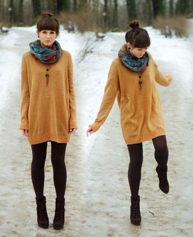 Scarf with necklace look. And love the gold, loose-fit tunic sweater. Baggy Sweaters, Mode Boho, Looks Vintage, Fall Winter Outfits, Outfits Casuales, The Snow, Autumn Winter Fashion, Jeggings, Style Me